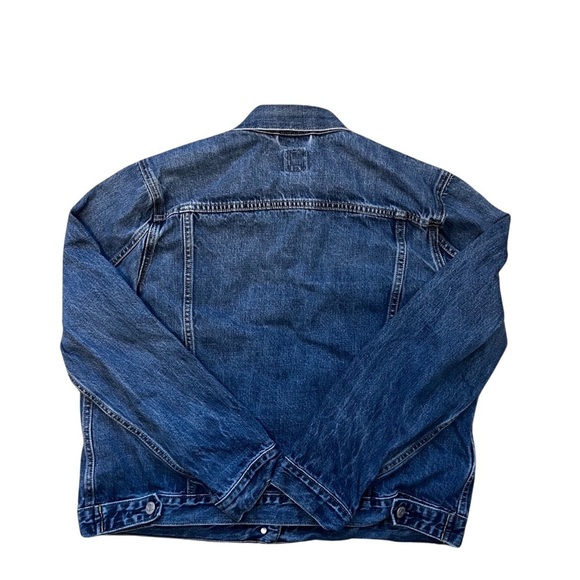 Gap denim slightly distressed button up trucker jacket size Jr’s XL - Picture 2 of 12